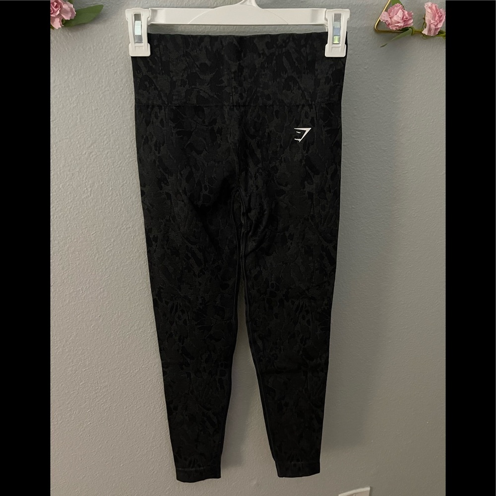 Gymshark Butterfly Leggings Black S NWT